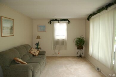 418 Old Allentown Rd, Wind Gap, PA 18091 - photo 7