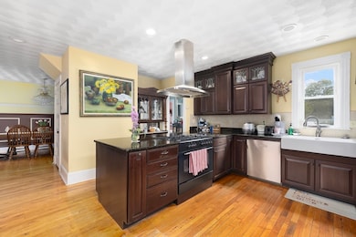 392 N Main St, Attleboro, MA 02703 - photo 6