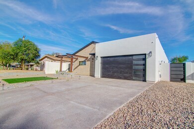 8047 N 11th St, Phoenix, AZ 85020 - photo 2