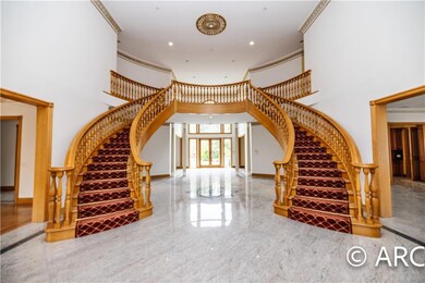 66 Wolver Hollow Rd, Glen Head, NY 11545 - photo 7