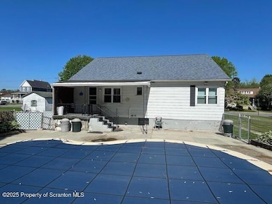 415 S Washington St, Taylor, PA 18517 - photo 2