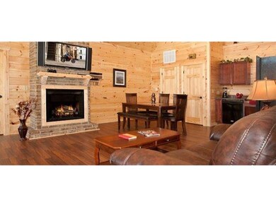 935 Mcmakin Way, Pigeon Forge, TN 37863 - photo 4