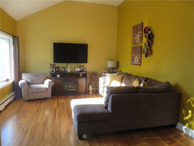 58 Manning Dr, Riverside, RI 02915 - photo 2