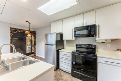 610 Bellaire Dr, Hurst, TX 76053 - photo 7