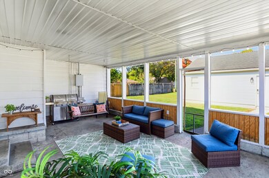 2916 13th St, Columbus, IN 47201 - photo 5