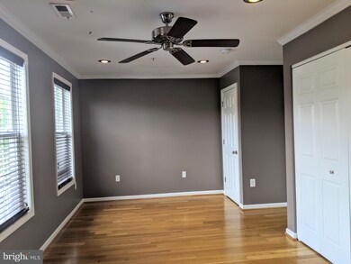 402 B E H St, Brunswick, MD 21716 - photo 4