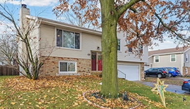 1206 N Hershey Rd, Bloomington, IL 61704 - photo 2