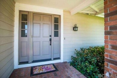 BEAUTIFUL ENTRY, STEP INTO WOOD FLOORS AND GORGEOU