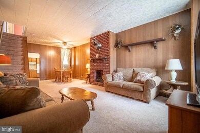 634 Fairview Ave, Columbia, PA 17512 - photo 2