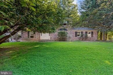 89 Lynne Cir, Paoli, PA 19301 - photo 3