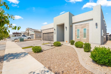 745 Thropton, Horizon City, TX 79928 - photo 2