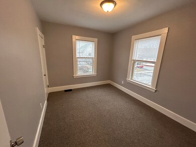 27 Hammond St unit D, Waltham, MA 02451 - photo 4