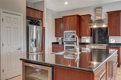 Kitchen -  Large Island