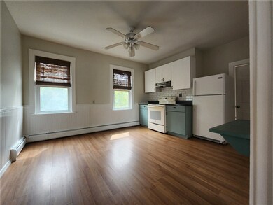 37 Prospect St unit 2, Bristol, RI 02809 - photo 7