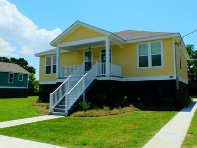 Front Porch & Driveway