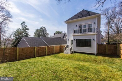 2347 Highland Ave, Falls Church, VA 22046 - photo 2