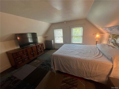 3rd bedroom on 2nd floor