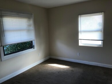 305 Cypress Dr, West Palm Beach, FL 33403 - photo 7