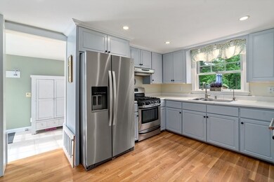 17 Westway Rd, Wayland, MA 01778 - photo 5