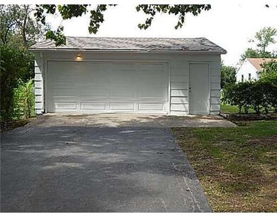 Parking Lot/Garage.
