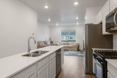 941 E Citadel Ln, Saratoga Springs, UT 84045 - photo 6