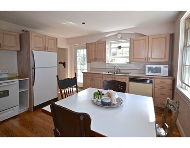 218 Great Neck Rd, Wareham, MA 02571 - photo 3