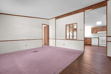 6-web-or-mls-258-baron-ct
