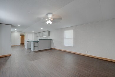 321 Wheeler Dr unit TRLR 19, Alvin, TX 77511 - photo 2