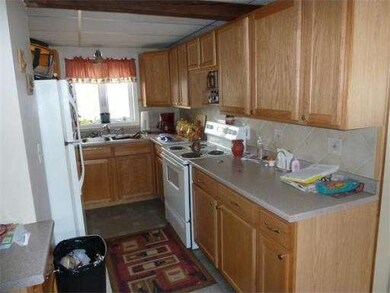 60 Catherine St, Dracut, MA 01826 - photo 6