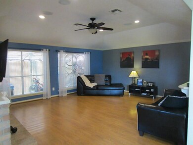 1511 Chestnut Ln, Richmond, TX 77469 - photo 4