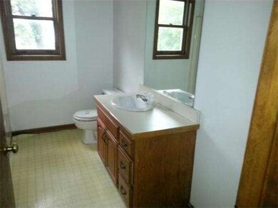 798 Canterbury St, Roslindale, MA 02131 - photo 6