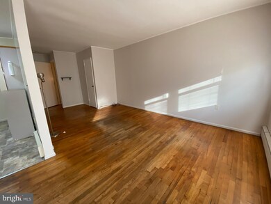 661 Dixon St, Allentown, PA 18103 - photo 5