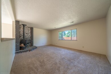 1930 Cirrus St, Redding, CA 96002 - photo 7