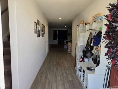 2815 Millikan Dr, Converse, TX 78109 - photo 2