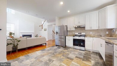 8826 Carpenters Hall Dr, Lorton, VA 22079 - photo 2