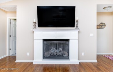 303 Red Oak Ln (19)