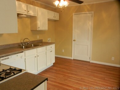 906 S Diane St, Sapulpa, OK 74066 - photo 5