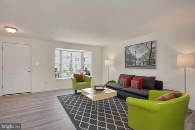 13879 Laura Ratcliff Ct, Centreville, VA 20121 - photo 7