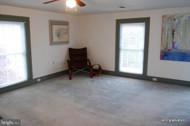 210 N Main St, Edinburg, VA 22824 - photo 7