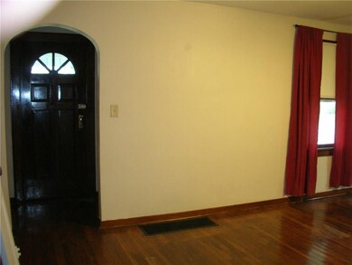 92 S Brooks St, Columbus, IN 47201 - photo 6