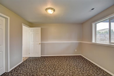 735 E Tara Lee Ave, Medical Lake, WA 99022 - photo 6