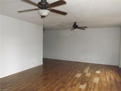 2547 Buffalo Ford Rd, Asheboro, NC 27205 - photo 4