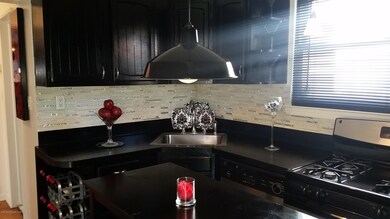 139 Jefferson St, Staten Island, NY 10304 - photo 4