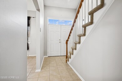 02_15CRutlandLane_32001_Foyer_HiRes