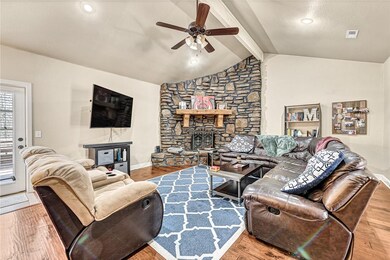 2906 Parkwood Dr unit 2, Rogers, AR 72756 - photo 3