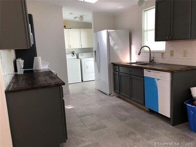 13031 SW 9th Ct, Davie, FL 33325 - photo 7