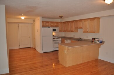 19 Concord Ct unit 1B, Ashland, MA 01721 - photo 5