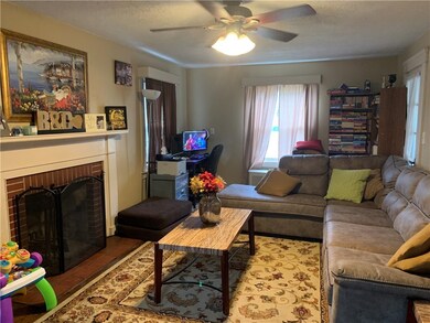 Large Living room with Fire place