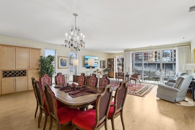 16-web-or-mls-N Commerce St-3004-016