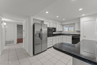 10440 W Twin Oaks Dr